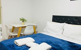 Studio Apart 410